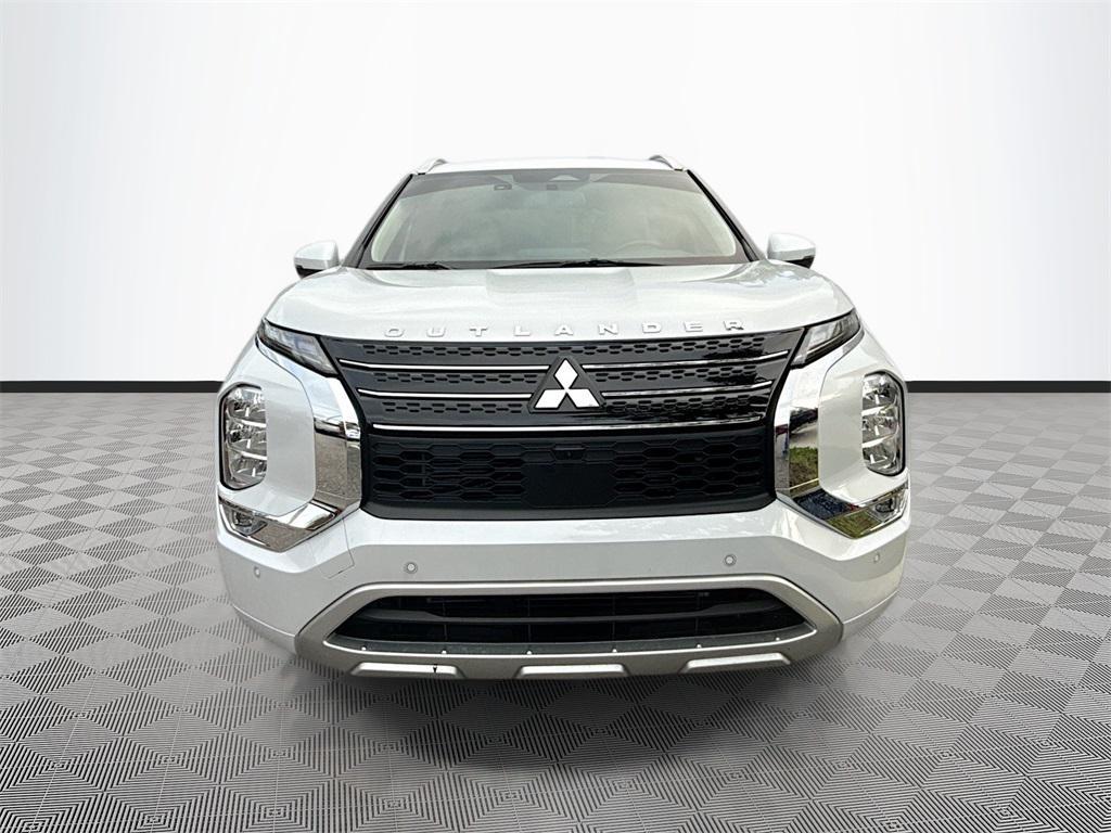 used 2024 Mitsubishi Outlander car, priced at $27,199