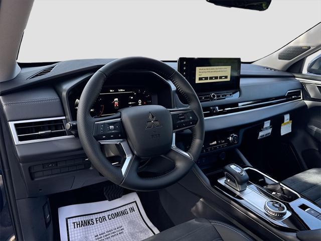 new 2025 Mitsubishi Outlander car, priced at $28,413