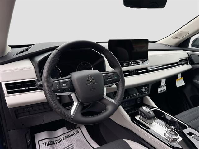 new 2025 Mitsubishi Outlander car, priced at $26,283