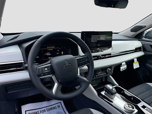 new 2025 Mitsubishi Outlander car, priced at $28,266