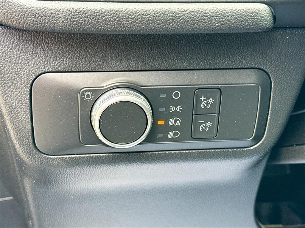 used 2022 Ford Escape car, priced at $16,481
