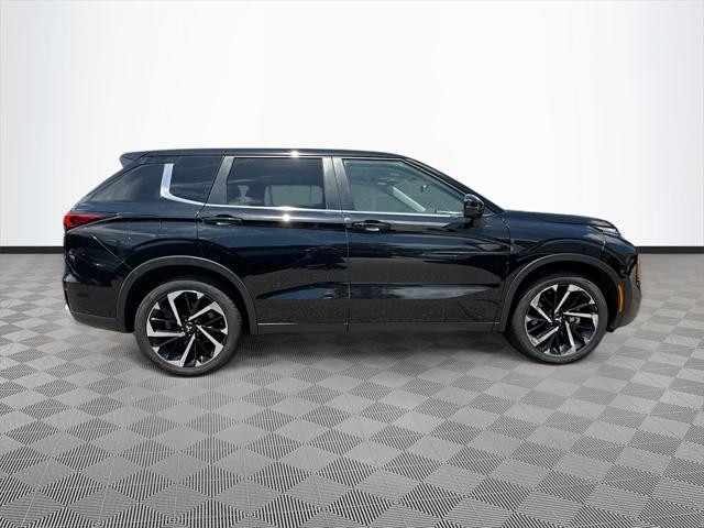 used 2024 Mitsubishi Outlander car, priced at $23,098