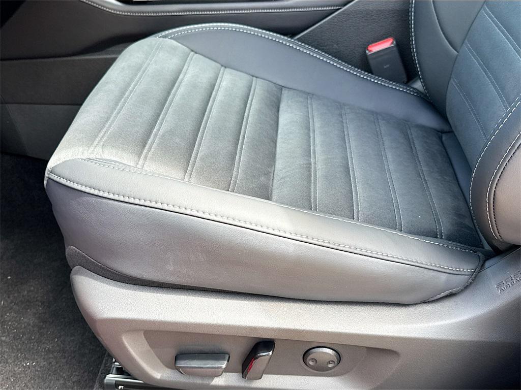 new 2025 Mitsubishi Outlander car, priced at $25,880