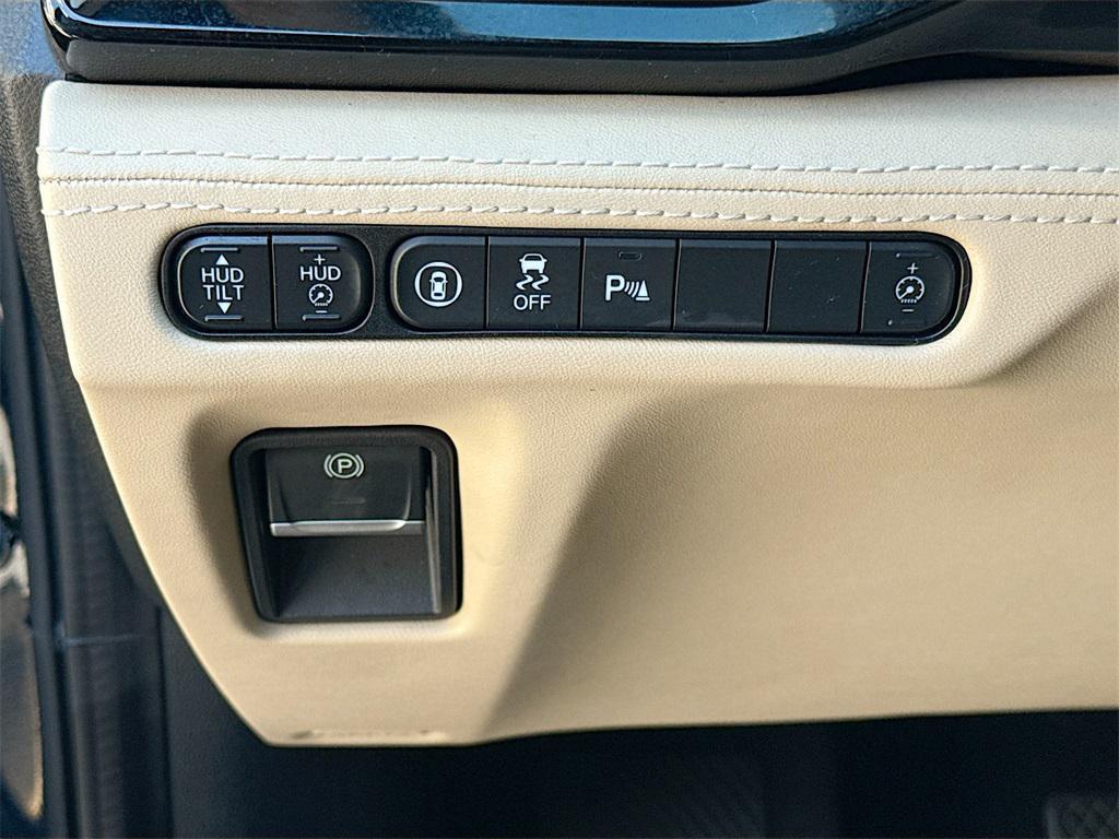 used 2022 Acura MDX car, priced at $36,833