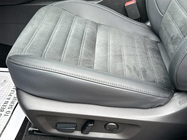 new 2025 Mitsubishi Outlander car, priced at $28,413