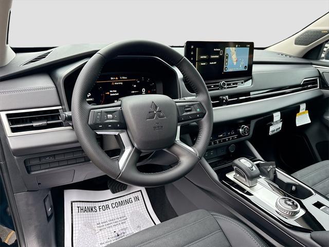 new 2025 Mitsubishi Outlander car, priced at $28,413