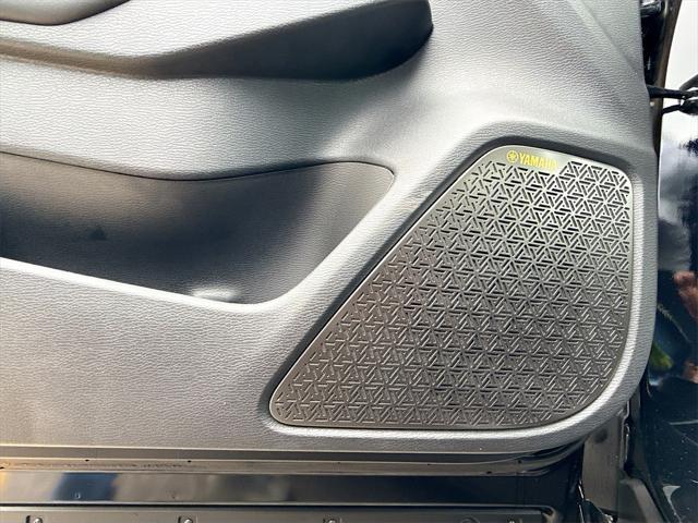 new 2025 Mitsubishi Outlander car, priced at $28,413