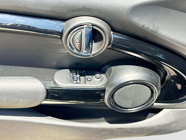 used 2019 MINI Hardtop car, priced at $15,481