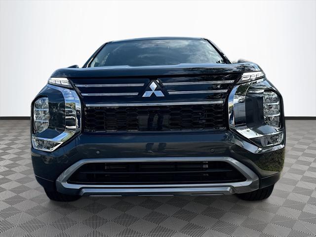 new 2025 Mitsubishi Outlander car, priced at $29,326