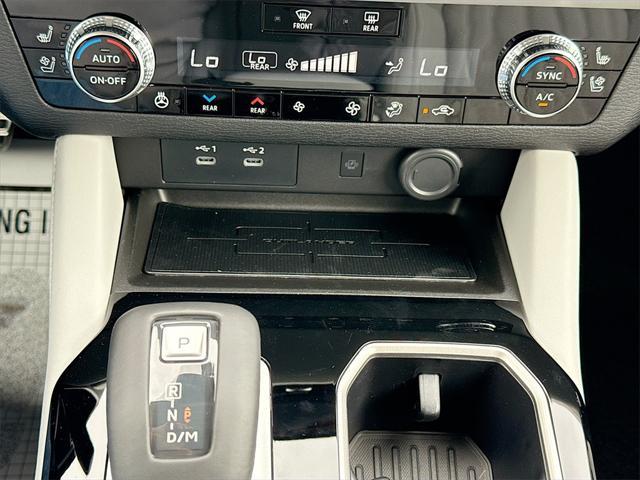 new 2025 Mitsubishi Outlander car, priced at $30,404