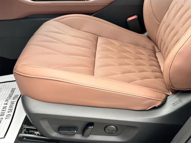 new 2025 Mitsubishi Outlander car, priced at $33,278