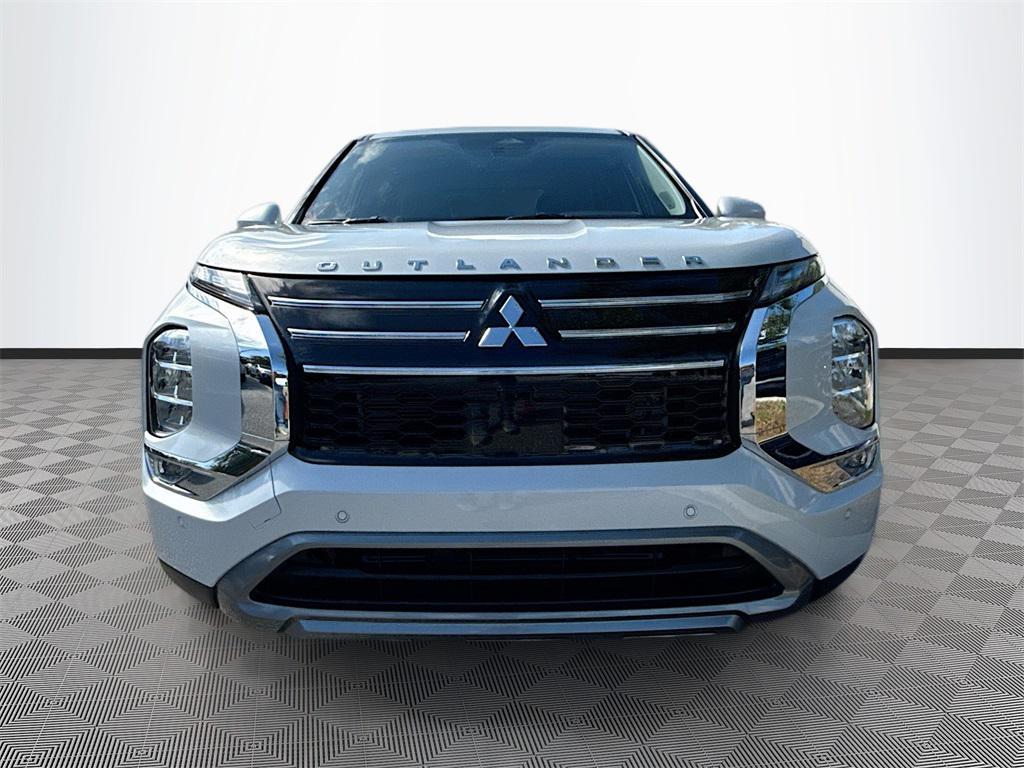 new 2025 Mitsubishi Outlander car, priced at $25,915