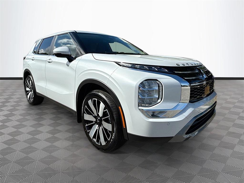 new 2025 Mitsubishi Outlander car, priced at $25,915
