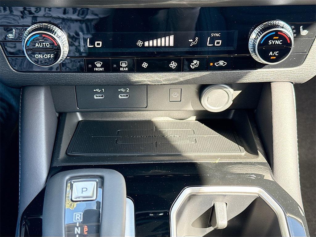 new 2025 Mitsubishi Outlander car, priced at $25,915