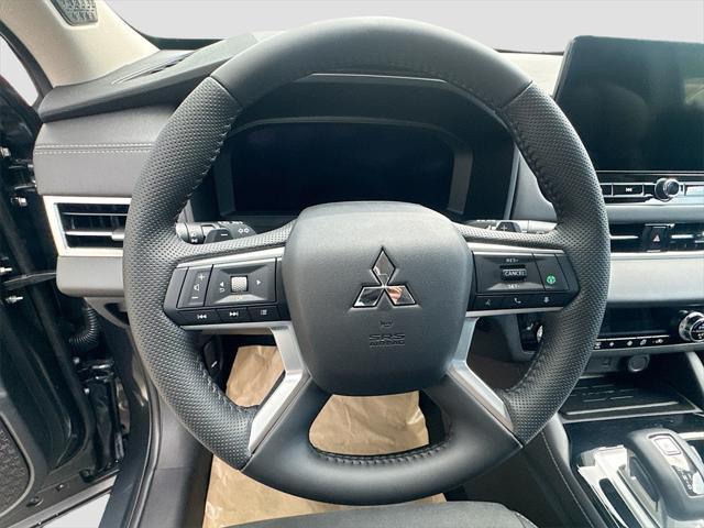 new 2025 Mitsubishi Outlander car, priced at $28,413