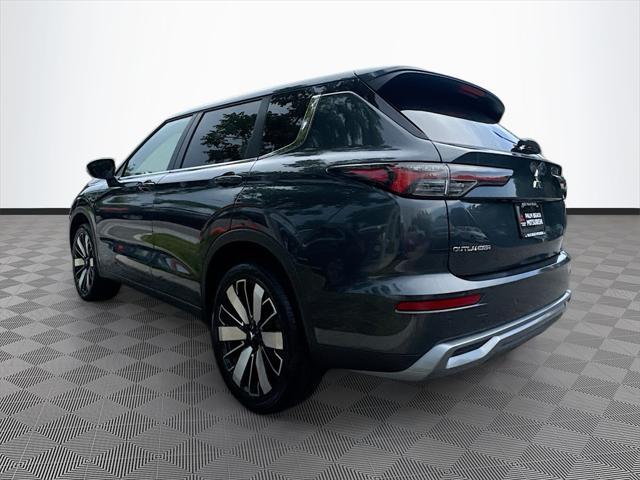 new 2025 Mitsubishi Outlander car, priced at $28,413