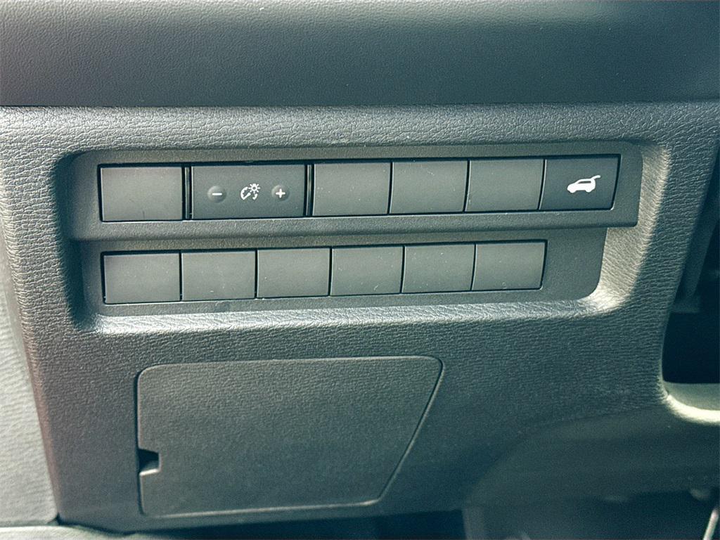 new 2025 Mitsubishi Outlander car, priced at $25,870