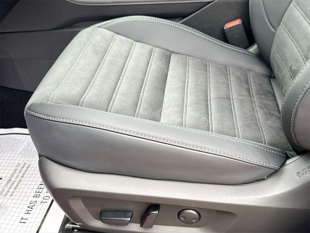 new 2025 Mitsubishi Outlander car, priced at $28,909