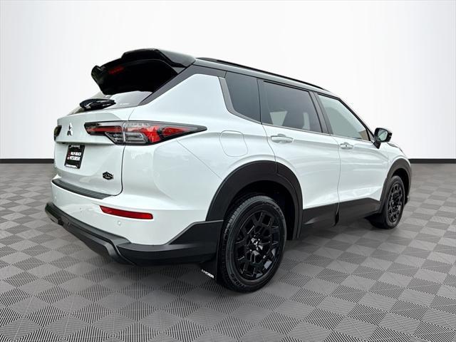 new 2025 Mitsubishi Outlander car, priced at $31,370