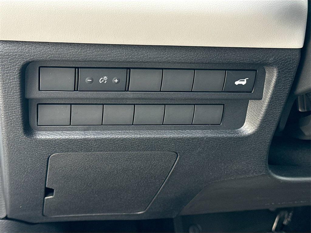 new 2025 Mitsubishi Outlander car, priced at $28,714