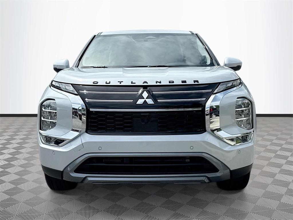 new 2025 Mitsubishi Outlander car, priced at $28,714