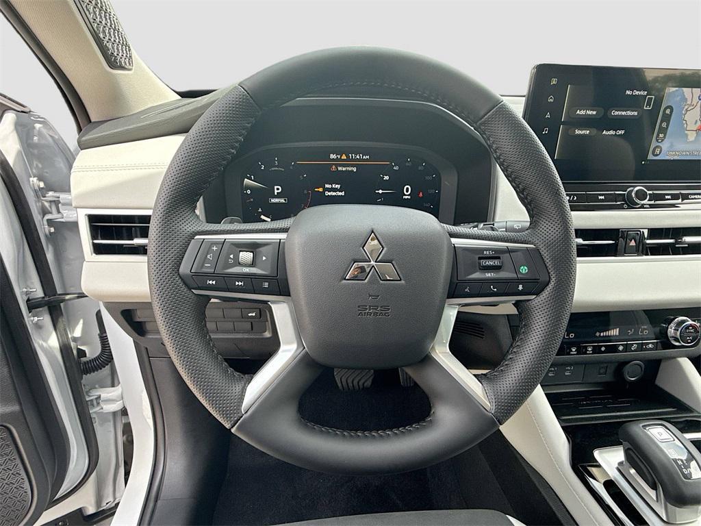 new 2025 Mitsubishi Outlander car, priced at $28,714