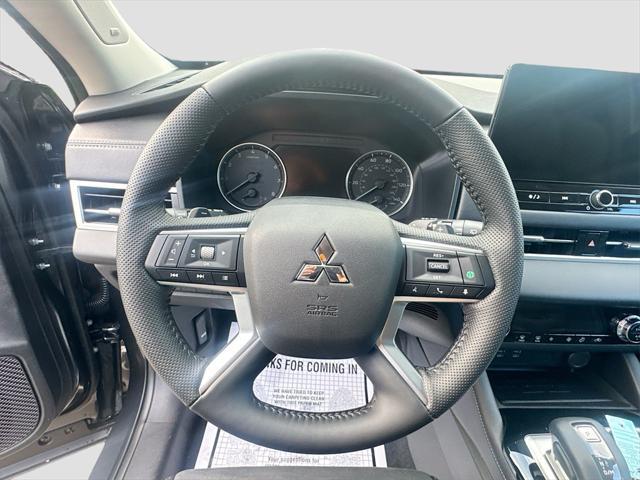 new 2025 Mitsubishi Outlander car, priced at $25,718
