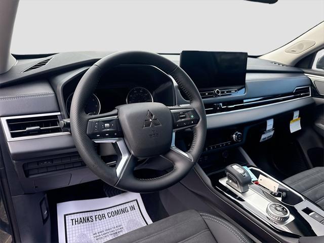 new 2025 Mitsubishi Outlander car, priced at $25,718