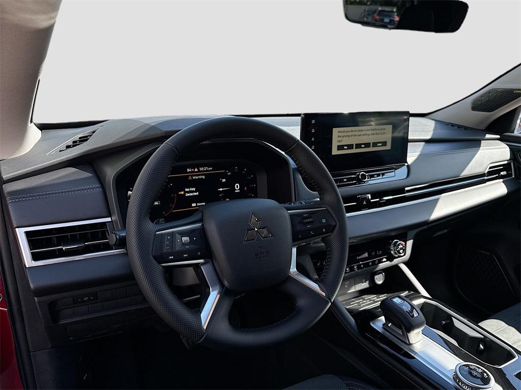 new 2025 Mitsubishi Outlander car, priced at $28,599