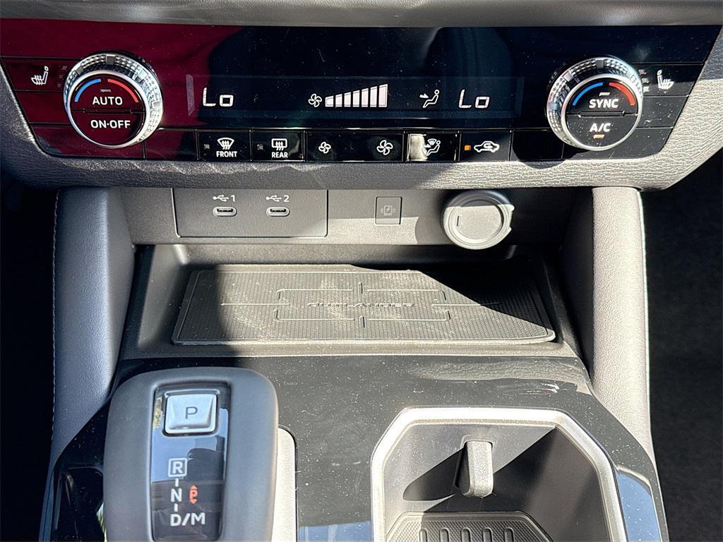 new 2025 Mitsubishi Outlander car, priced at $28,599