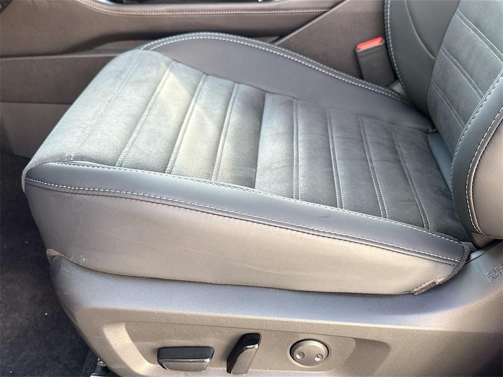 new 2025 Mitsubishi Outlander car, priced at $28,599