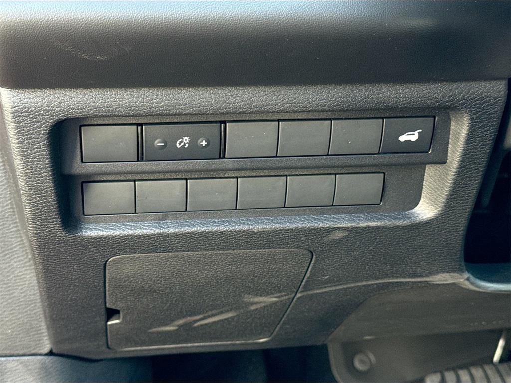 new 2025 Mitsubishi Outlander car, priced at $28,599