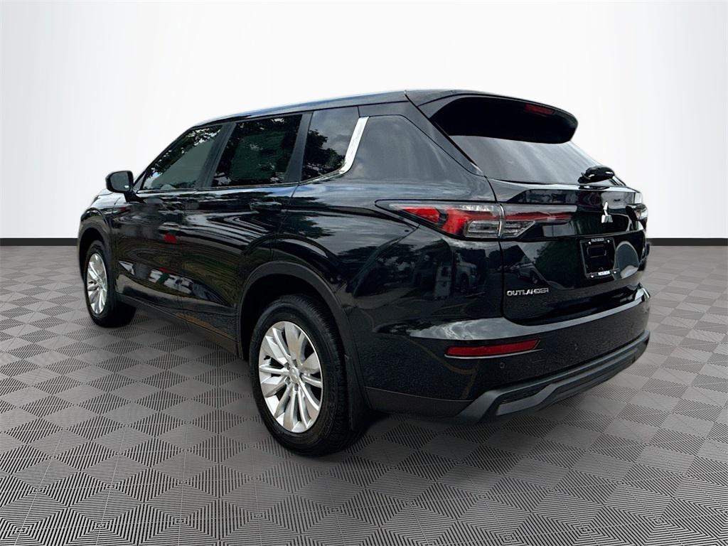 new 2025 Mitsubishi Outlander car, priced at $24,365