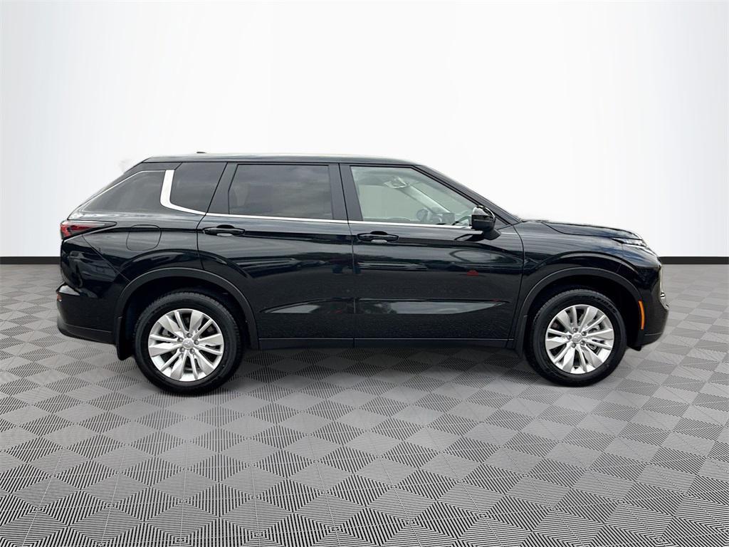 new 2025 Mitsubishi Outlander car, priced at $24,365
