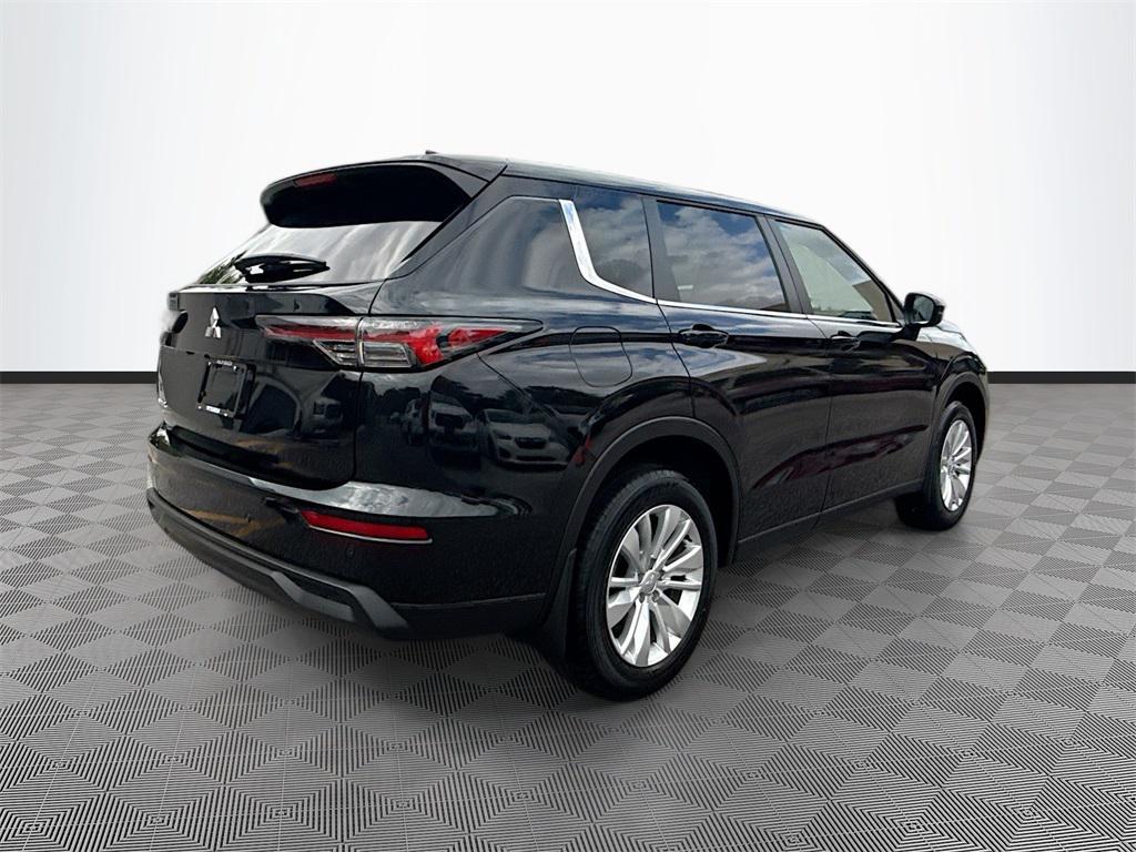 new 2025 Mitsubishi Outlander car, priced at $24,365