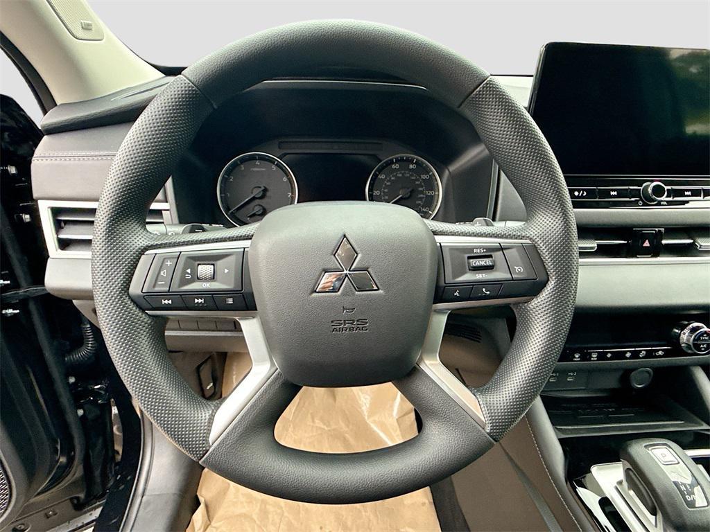 new 2025 Mitsubishi Outlander car, priced at $23,869