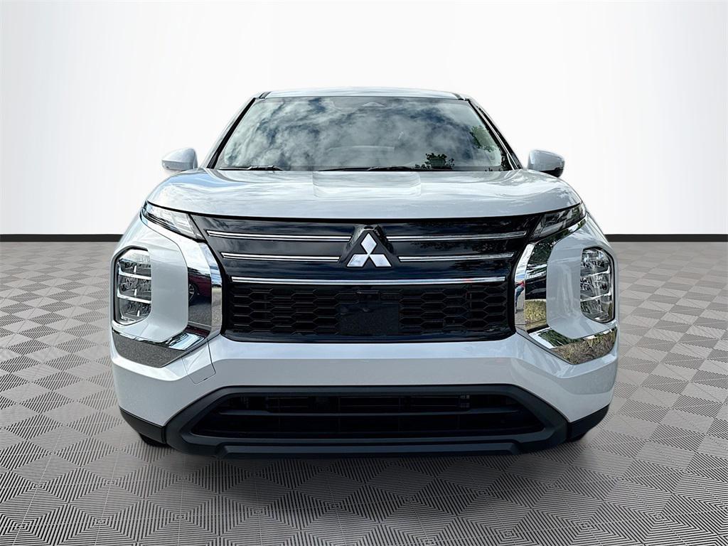 new 2025 Mitsubishi Outlander car, priced at $24,364