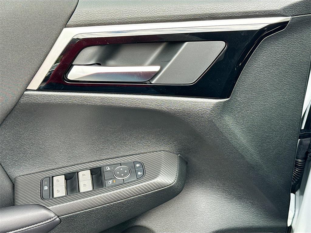 new 2025 Mitsubishi Outlander car, priced at $24,364