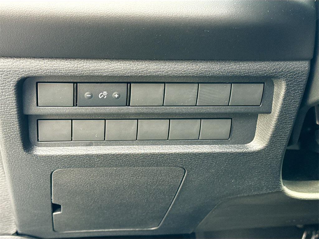 new 2025 Mitsubishi Outlander car, priced at $24,364