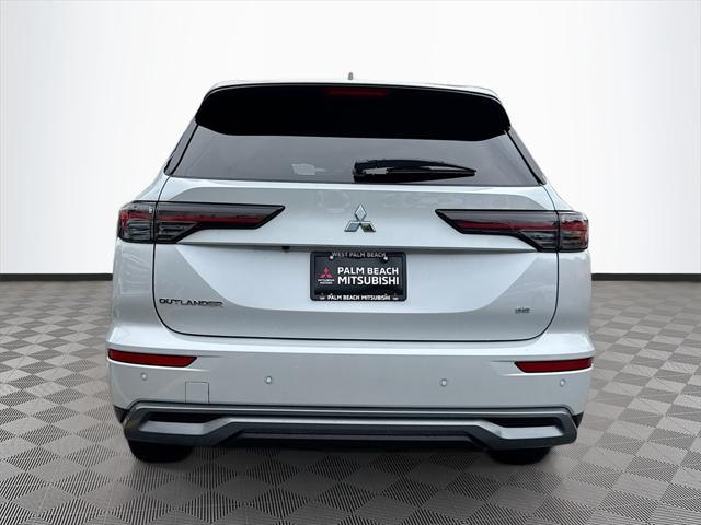 new 2025 Mitsubishi Outlander car, priced at $28,909