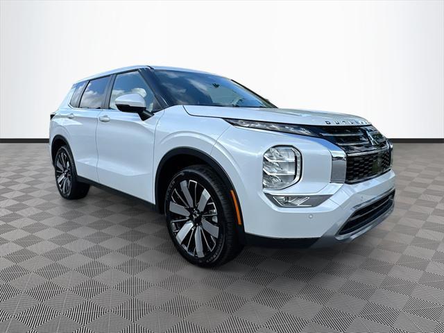 new 2025 Mitsubishi Outlander car, priced at $28,909