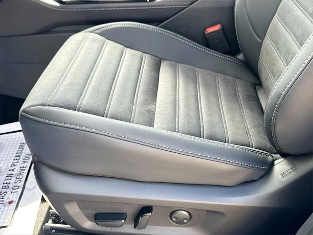 new 2025 Mitsubishi Outlander car, priced at $28,909