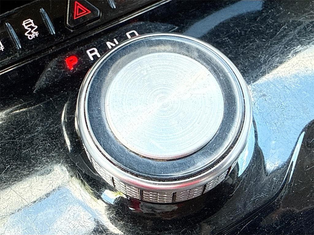 used 2022 Jeep Wagoneer car, priced at $27,597