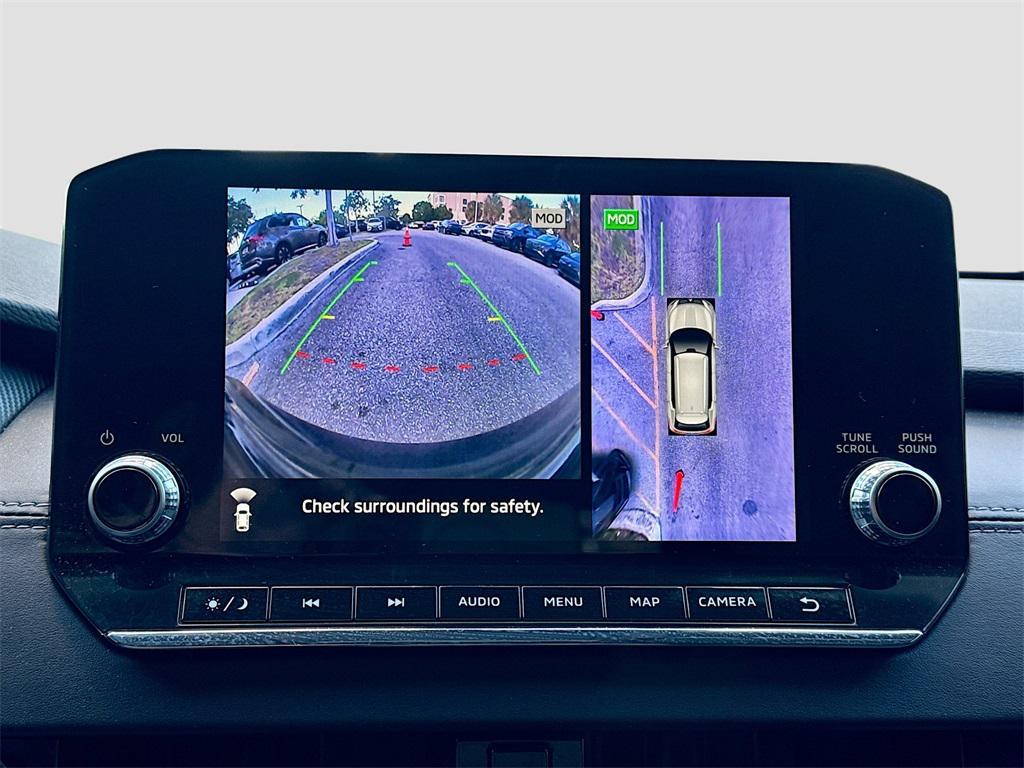 used 2024 Mitsubishi Outlander car, priced at $22,613