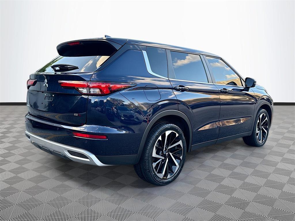 used 2024 Mitsubishi Outlander car, priced at $22,613