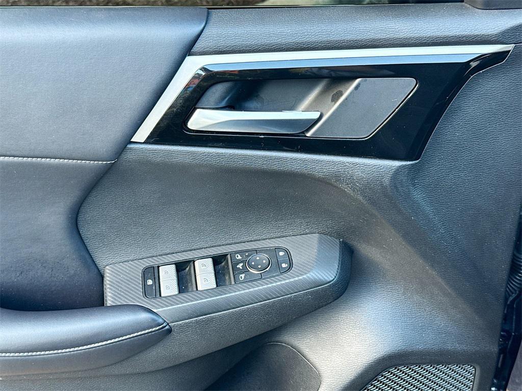 used 2024 Mitsubishi Outlander car, priced at $22,613