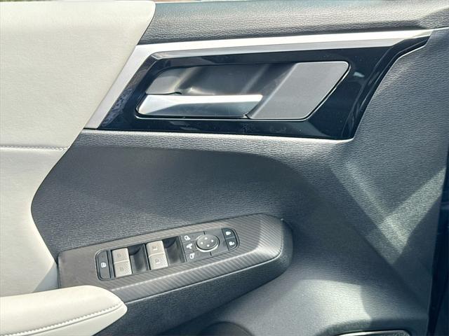 new 2025 Mitsubishi Outlander car, priced at $28,876