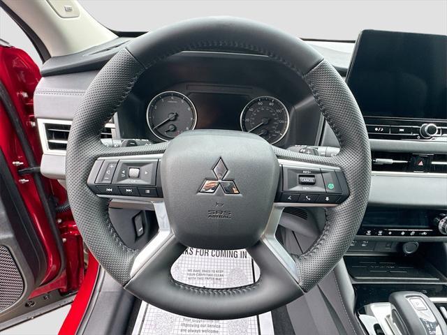 new 2025 Mitsubishi Outlander car, priced at $26,213