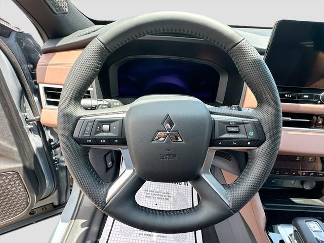new 2025 Mitsubishi Outlander car, priced at $33,358