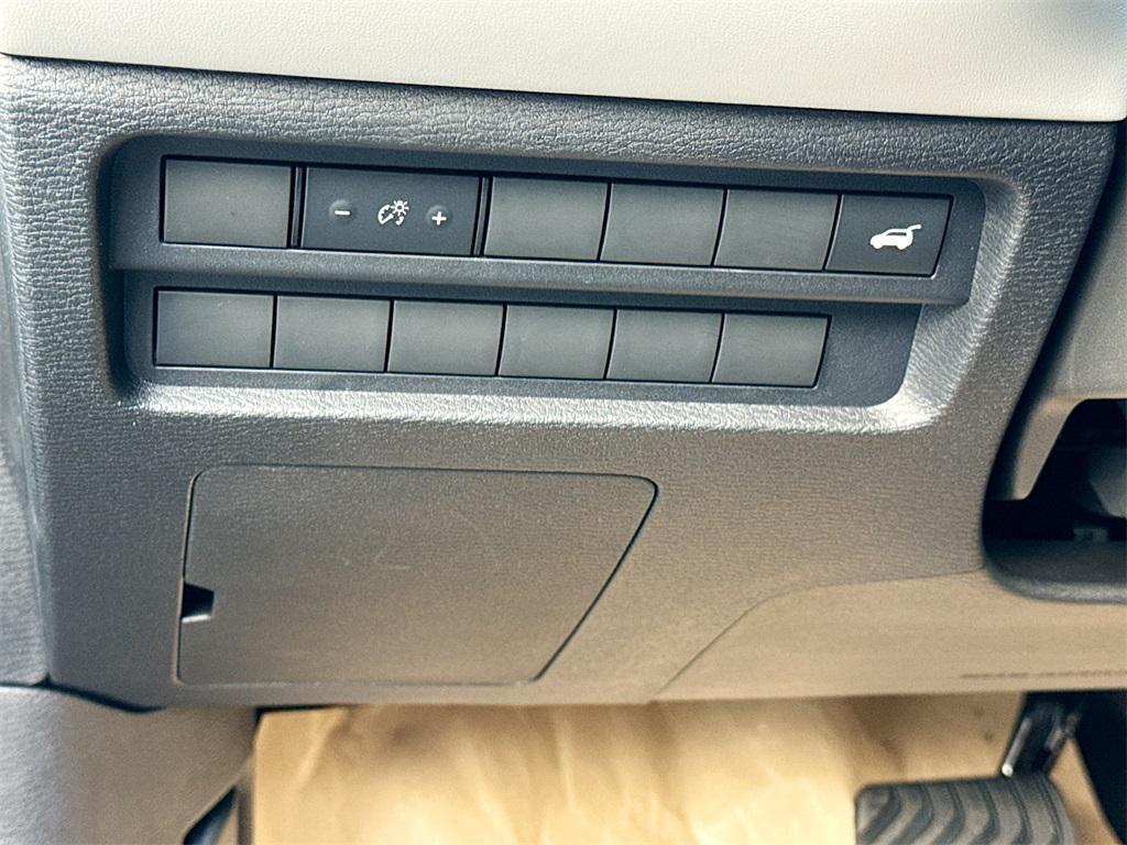 new 2025 Mitsubishi Outlander car, priced at $25,880